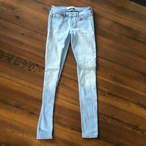 Hollister Super Skinny Jeans